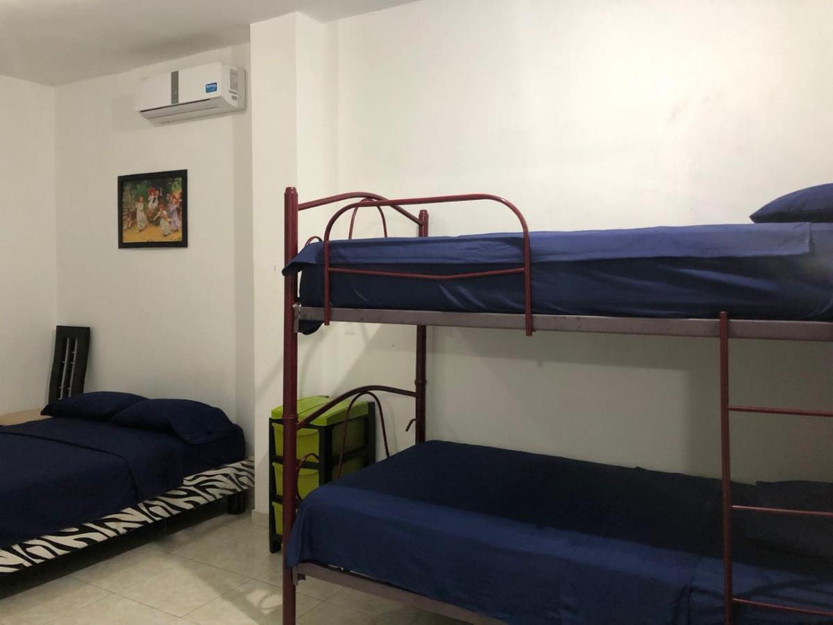 مانتا Hostal Playa Imperial المظهر الخارجي الصورة