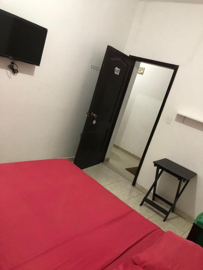 مانتا Hostal Playa Imperial المظهر الخارجي الصورة