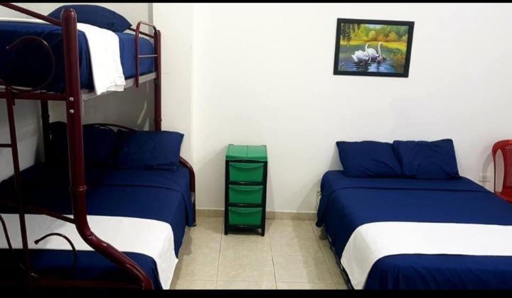 مانتا Hostal Playa Imperial المظهر الخارجي الصورة